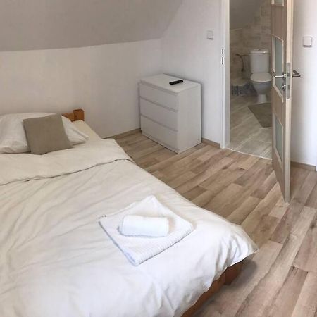 Apartment Diana Hostka  エクステリア 写真